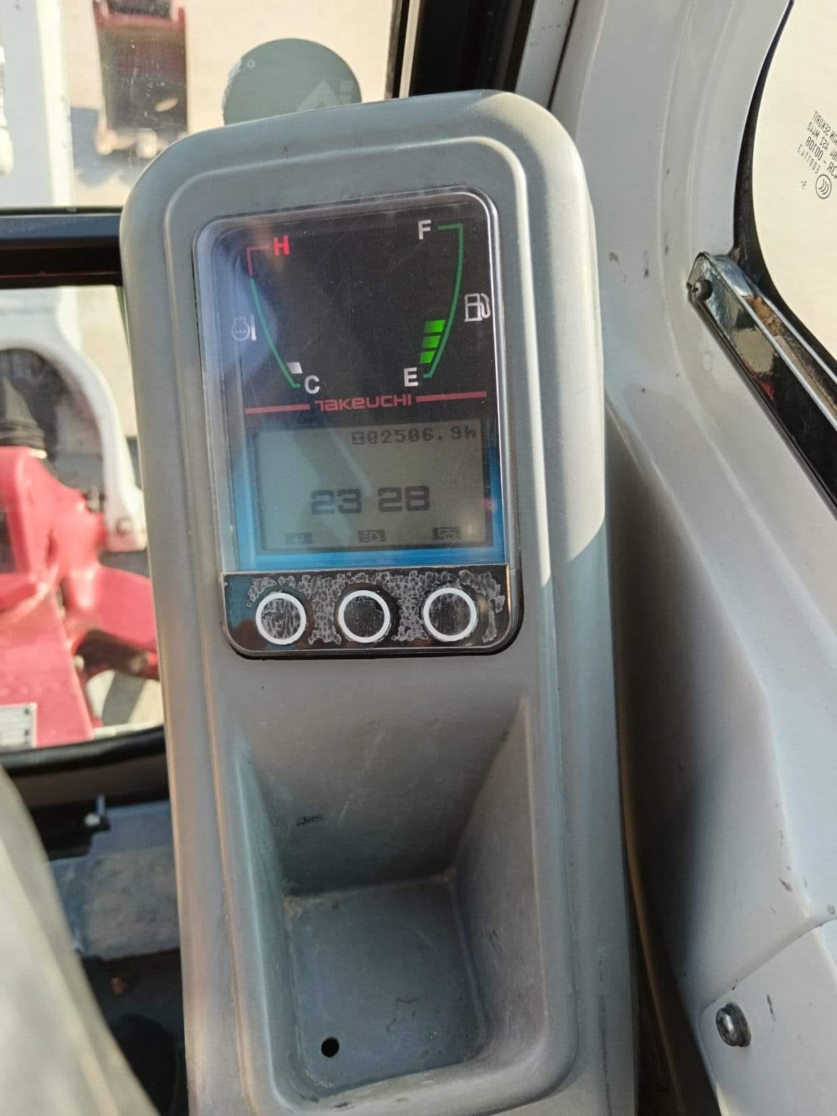 Takeuchi TB216 - Kép 3