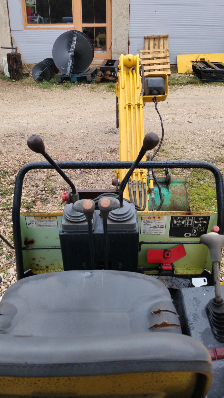 Yanmar B12.2B forgókotró-kompakt lánctalpas kotrógép - Kép 4