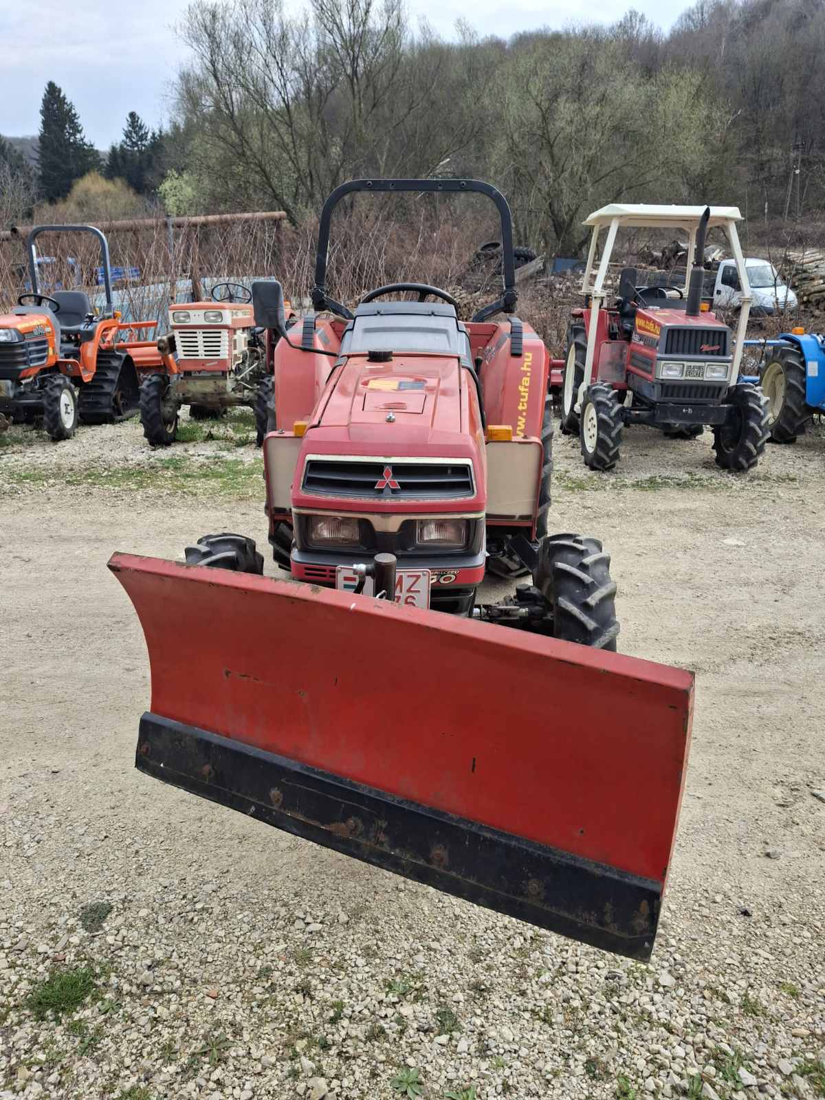 Rendszámos Mitsubitsi MT265 traktor - Kép 7